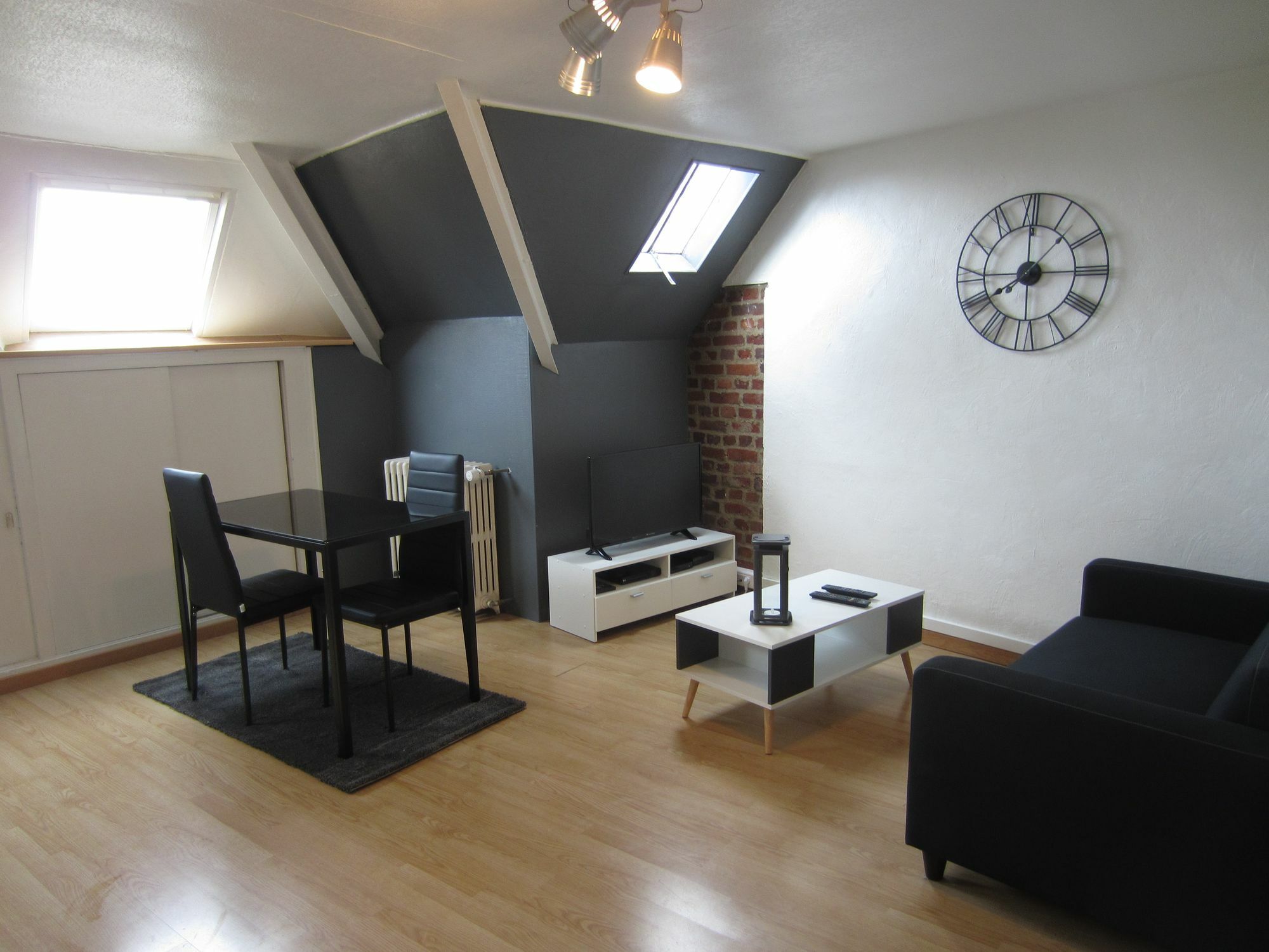 Le Cathedrale Apartment รูออง ภายนอก รูปภาพ